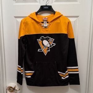 Pittsburgh Penquins Youth Size Large (14/16) Black and Yellow Hockey Hoodie